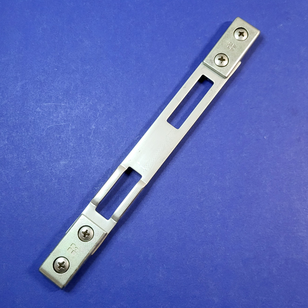 Giesse Strike Plate 85604655000 Window and Door Parts