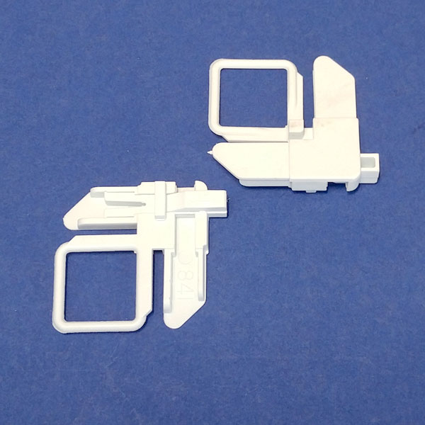 Silverline Window Screen Corner with Pull Tab 901114WA Window and